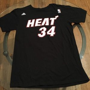 Boys basketball team shirt